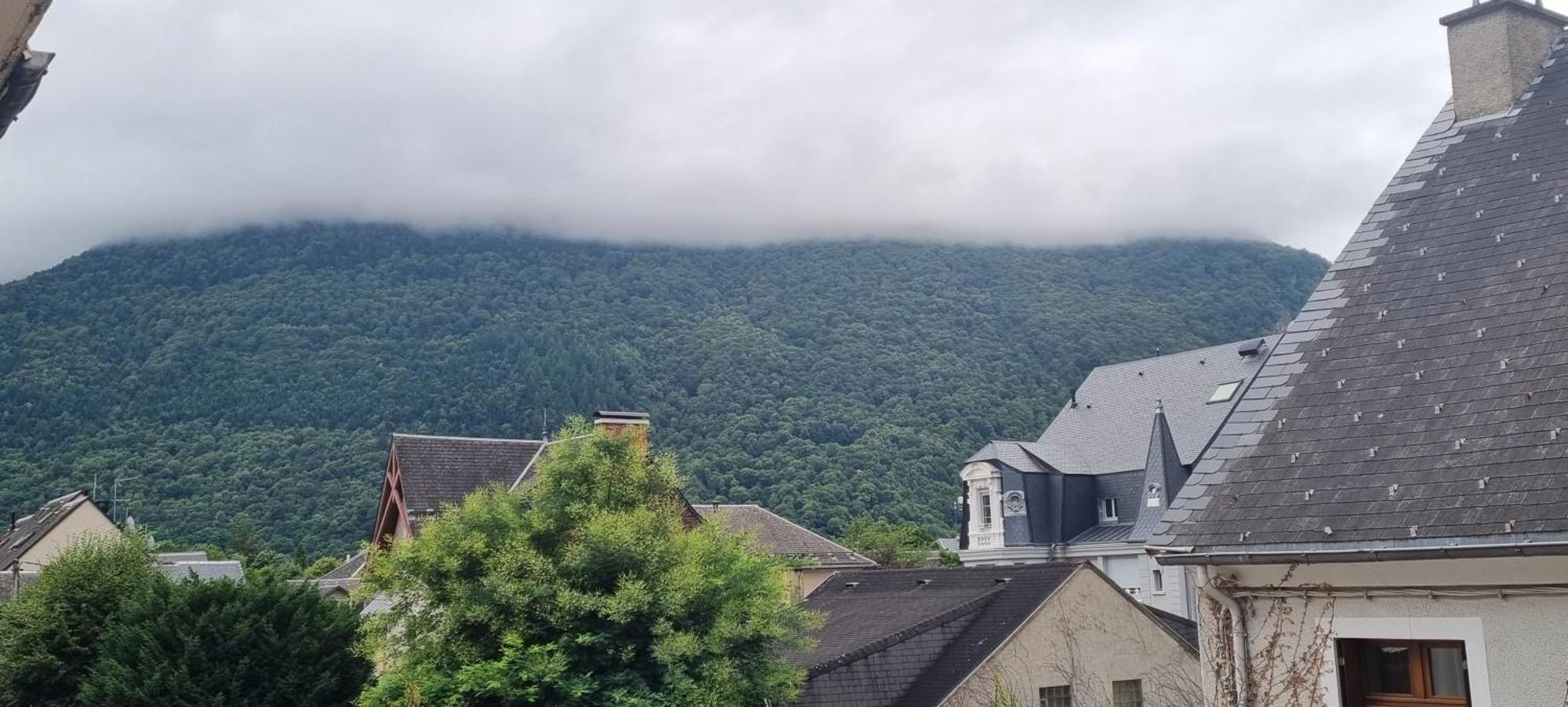 Le Louchonnais, T2, Wifi, 4 Personnes Apartment Bagneres-de-Luchon Ngoại thất bức ảnh